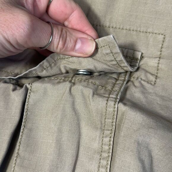 LEVI’S Mens Cargo Utility Shorts size 36 White Tab khaki Shorts - Picture 2 of 12